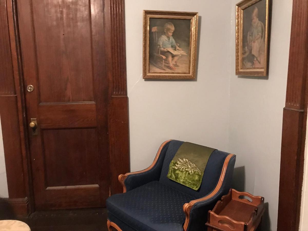 이리 5 Star Victorian Mansion-Downtown No Locals B&B 외부 사진