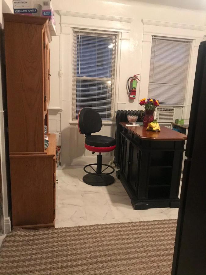 이리 5 Star Victorian Mansion-Downtown No Locals B&B 외부 사진