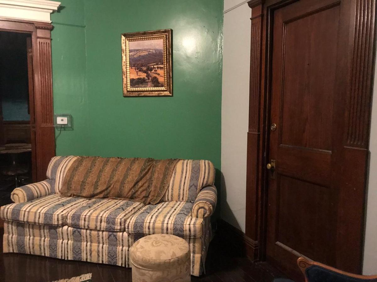 이리 5 Star Victorian Mansion-Downtown No Locals B&B 외부 사진
